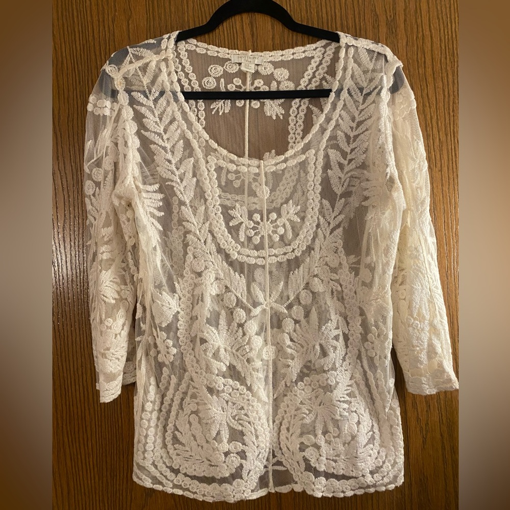 St. Tropez West Lace Ivory Color Top, Size Medium